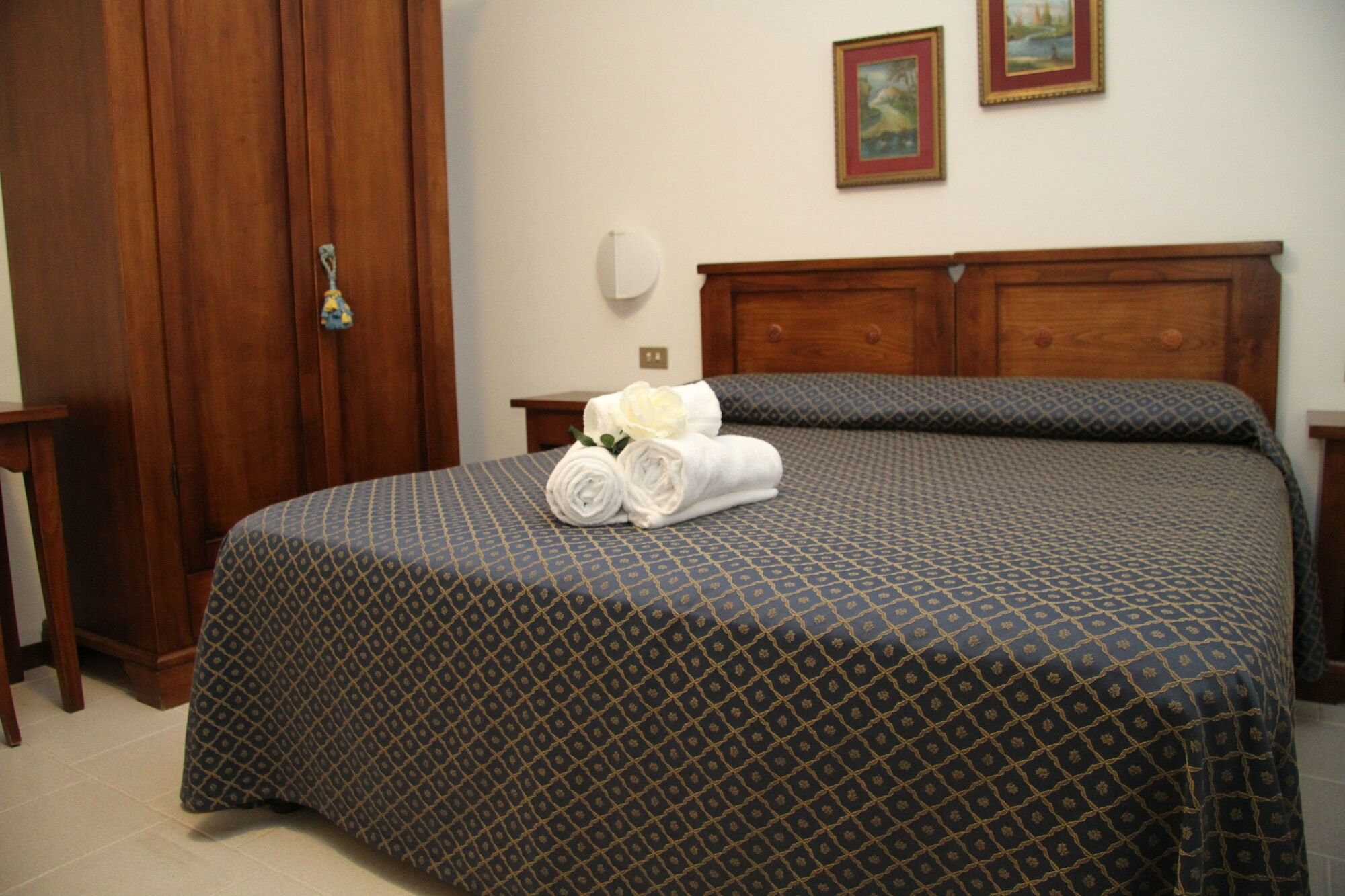 Residence I Due Pini มารีนาดีกรอซเซโต ภายนอก รูปภาพ